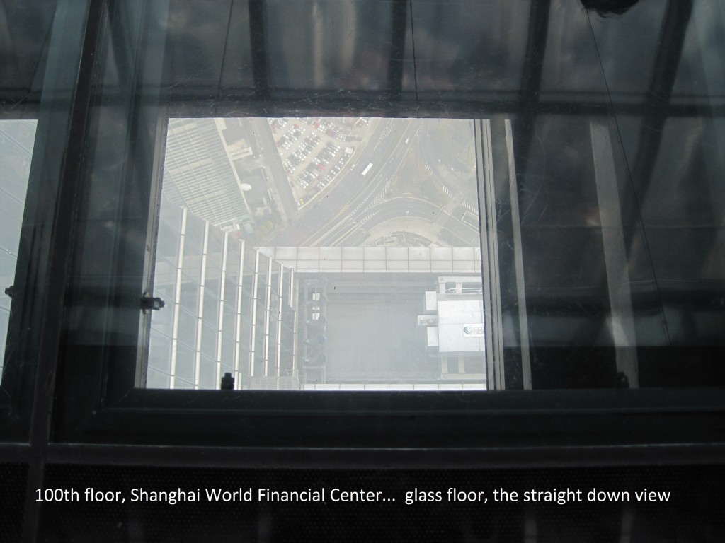 062 Shanghai, glass floor